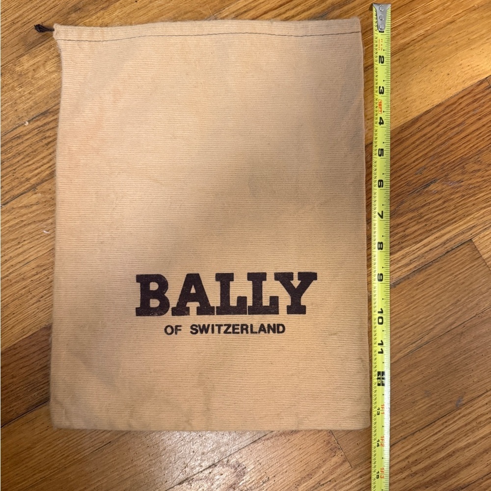 Bally Of Switzerland Vintage Dust Bag 13 1/2" X 10 1/2"￼